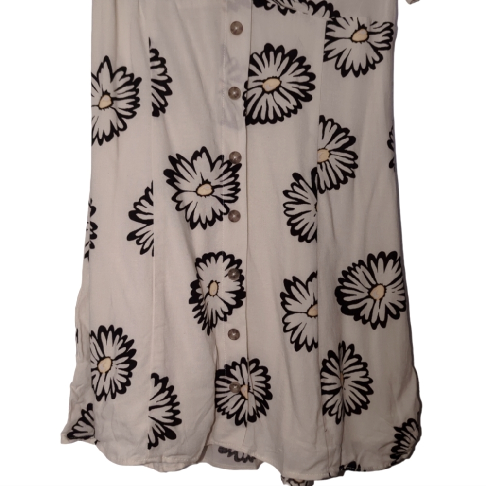 NWT Urban Outfitters Bettie Twist-Front Cream & Black Floral Mini Dress Small - Picture 3 of 8